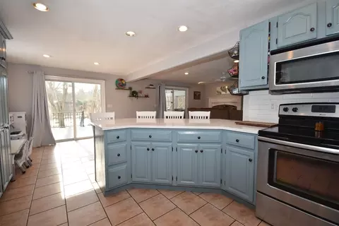 Kitchen - 32 Gault Rd, Wareham, MA 02576 photo 4 of 4