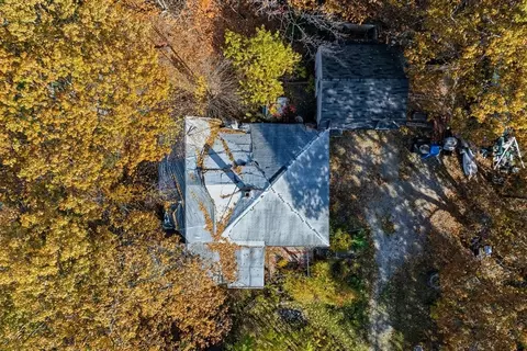 143 Heald St, Pepperell, MA 01463