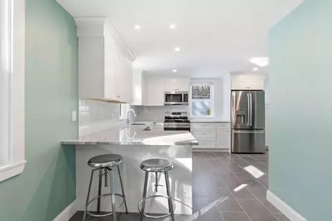 Kitchen - 18 West St, Hingham, MA 02043 photo 4 of 4