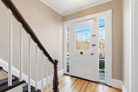 Entry Way - 18 West St, Hingham, MA 02043 photo 2 of 2