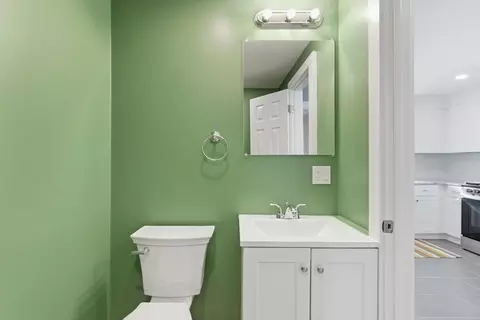 Bath - 18 West St, Hingham, MA 02043 photo 1 of 2