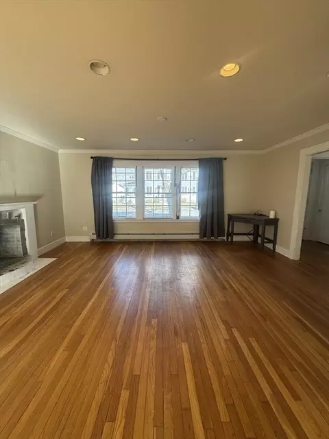 12 Pickwick, Marblehead, MA 01945 photo 3