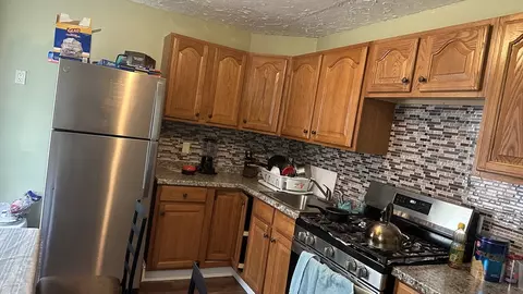 217 Plain St, Fall River, MA 02723 photo 37