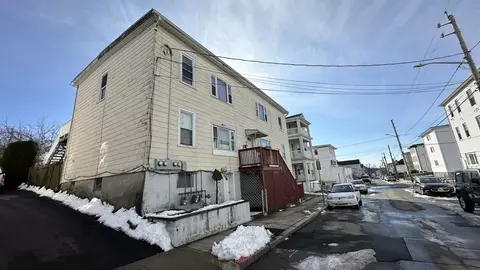 217 Plain St, Fall River, MA 02723 photo 3