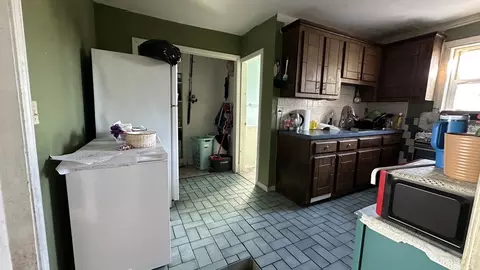 217 Plain St, Fall River, MA 02723 photo 30