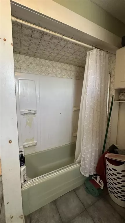 217 Plain St, Fall River, MA 02723 photo 17