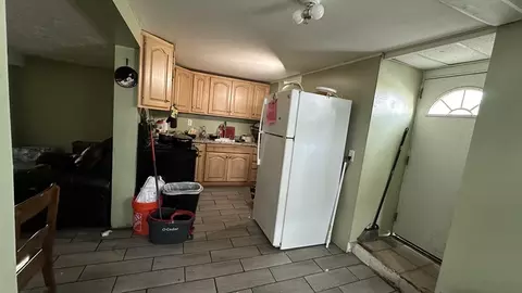 217 Plain St, Fall River, MA 02723 photo 6