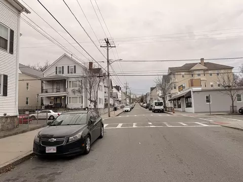 631 Walnut, Fall River, MA 02720 photo 3