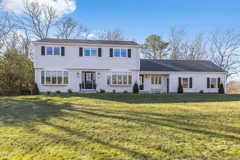 24 Surrey Ln, Sandwich, MA 02563