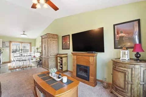 33 Warner St, Fall River, MA 02720 photo 9