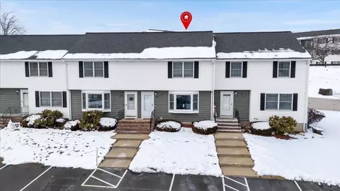 35 Christopher Dr #35, Methuen, MA 01844