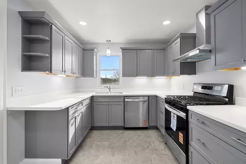 119 Pebble St, Fall River, MA 02721 photo 14