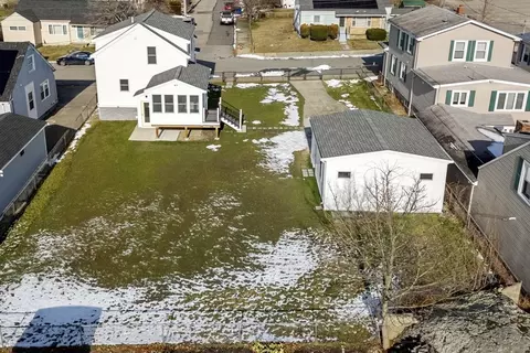 119 Pebble St, Fall River, MA 02721 photo 38
