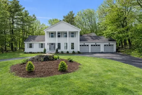 39 Canavan Dr, Braintree, MA 02184