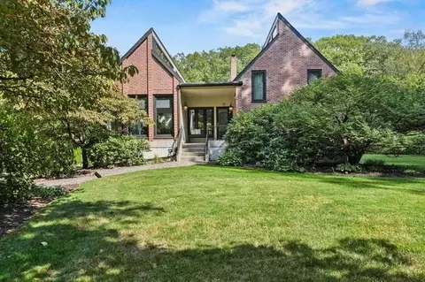 20 Mount Joy Dr, Tewksbury, MA 01876