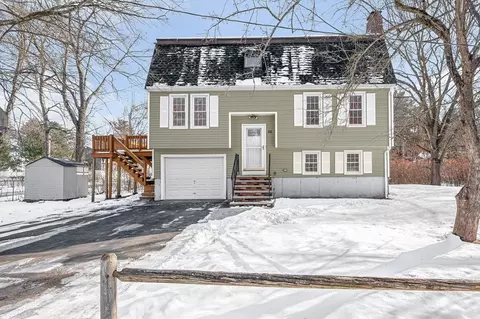 50 Glenwood Rd, Tewksbury, MA 01876