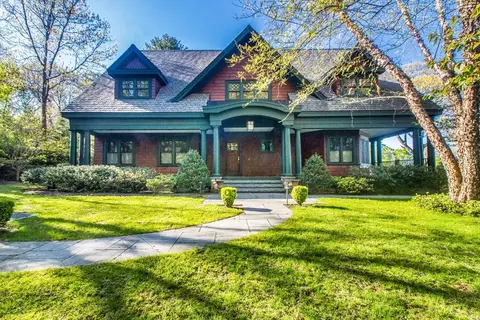 25 Myopia Rd, Winchester, MA 01890