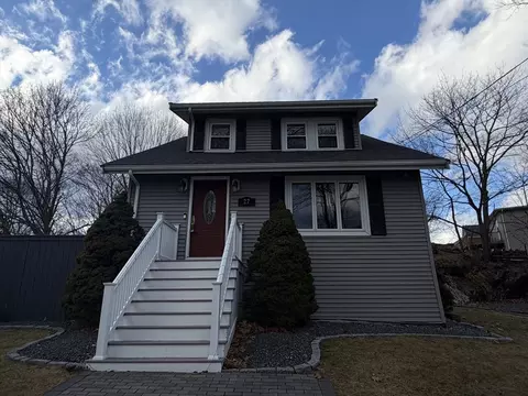 27 Park St, Saugus, MA 01906