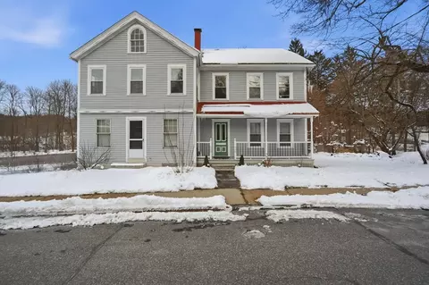 34 Commercial St, Palmer, MA 01069