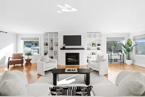 5 Squire Rd, Winchester, MA 01890