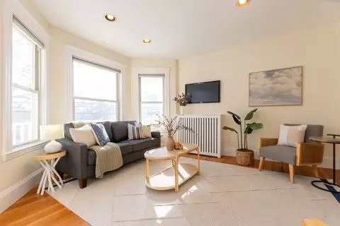 Living - 62 Everett St #2, Arlington, MA 02474 photo 3 of 6