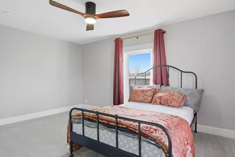 Bedroom - 6 Everett St, Stoneham, MA 02180 photo 5 of 9