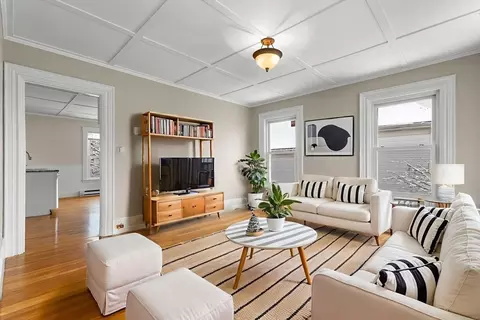 19 Trask St #2, Gloucester, MA 01930
