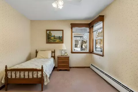 Bedroom - 31 Webster Ave, Beverly, MA 01915 photo 6 of 6