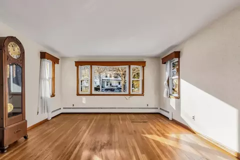 Living - 31 Webster Ave, Beverly, MA 01915 photo 1 of 4