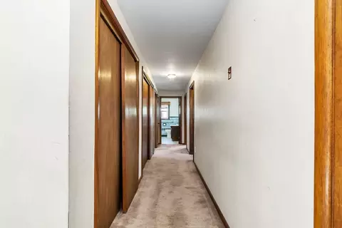 Entry Way - 31 Webster Ave, Beverly, MA 01915 photo 1 of 1