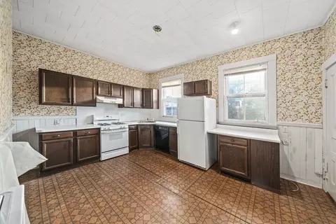 62 Fuller St, Brookline, MA 02446 photo 11