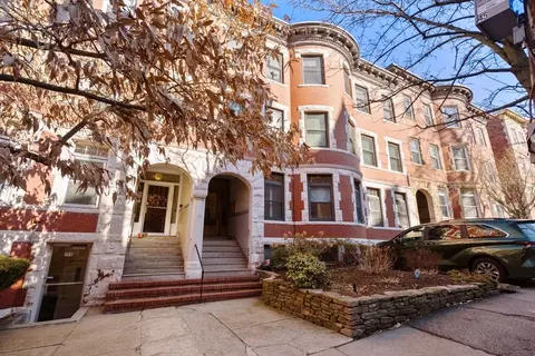 195 Winthrop Rd #1, Brookline, MA 02445