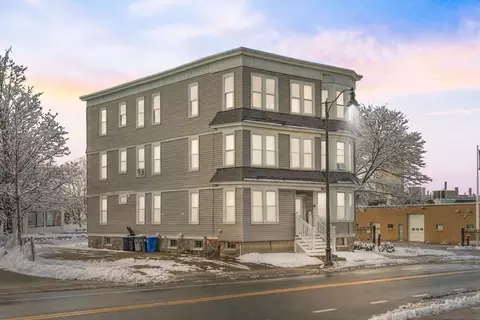 412 Cabot St, Beverly, MA 01915