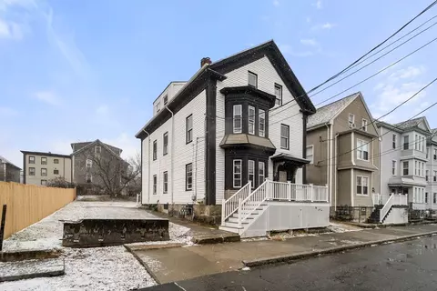 1441 Pleasant St, New Bedford, MA 02740