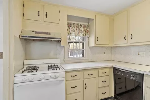 107 King George Dr #9, Georgetown, MA 01833 photo 5