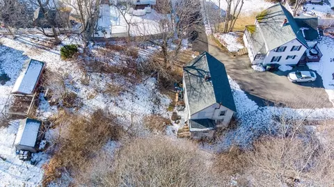 View/Area - 5 Cobb Ln, Dedham, MA 02026 photo 3 of 10