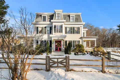 38 Main St, Newbury, MA 01922