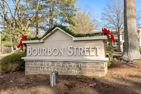 17 Bourbon UNIT 76, Peabody, MA 01960