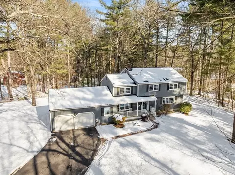 27 Forest Rd, Acton, MA 01720 photo 2