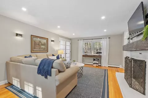 27 Forest Rd, Acton, MA 01720 photo 6