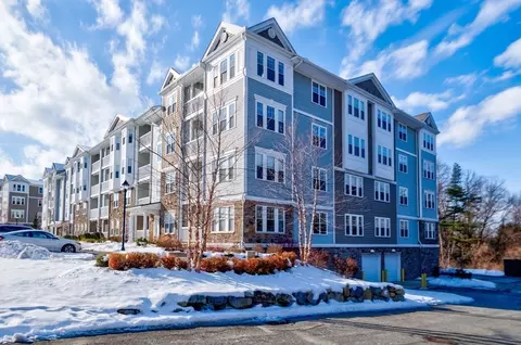4 Francis Dr #312, Andover, MA 01810
