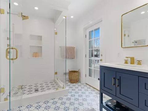 24 Blake Rd, Brookline, MA 02445 photo 27