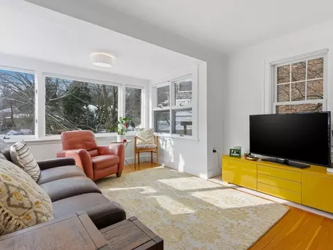 24 Blake Rd, Brookline, MA 02445 photo 10