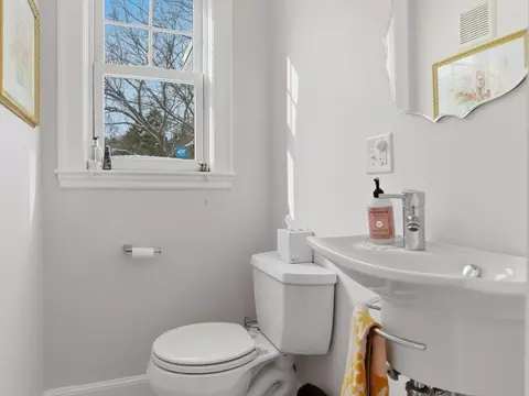 24 Blake Rd, Brookline, MA 02445 photo 20
