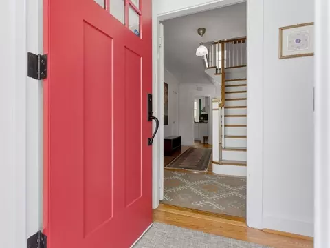 24 Blake Rd, Brookline, MA 02445 photo 4