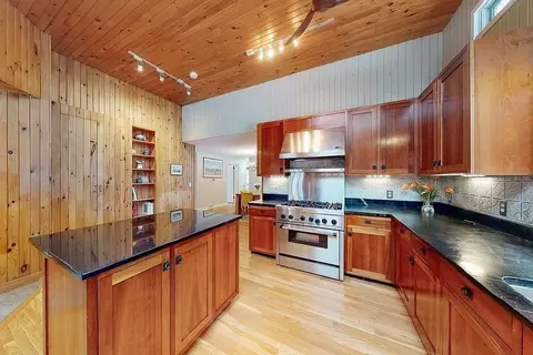 63 Conant St, Acton, MA 01720 photo 2