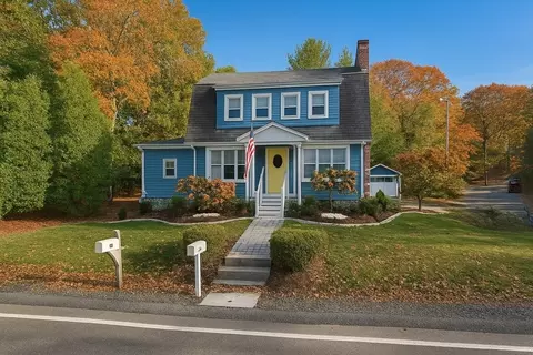 177 Oak St, Wakefield, MA 01880