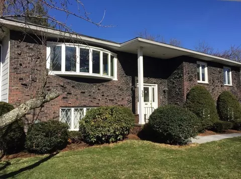 33 Lake Ave, Stoneham, MA 02180