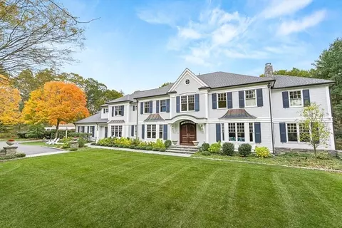 9 Sanderson Ln, Weston, MA 02493