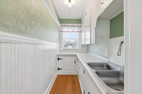 143 Commonwealth Ave, Worcester, MA 01604 photo 5